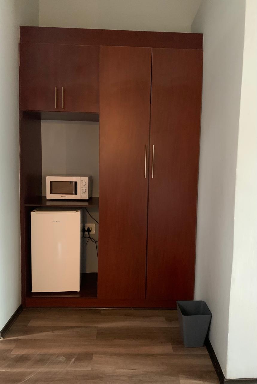 Single Room Closet